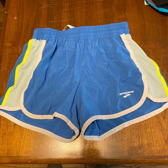 Brooks | Running Shorts - Picture 2 of 5